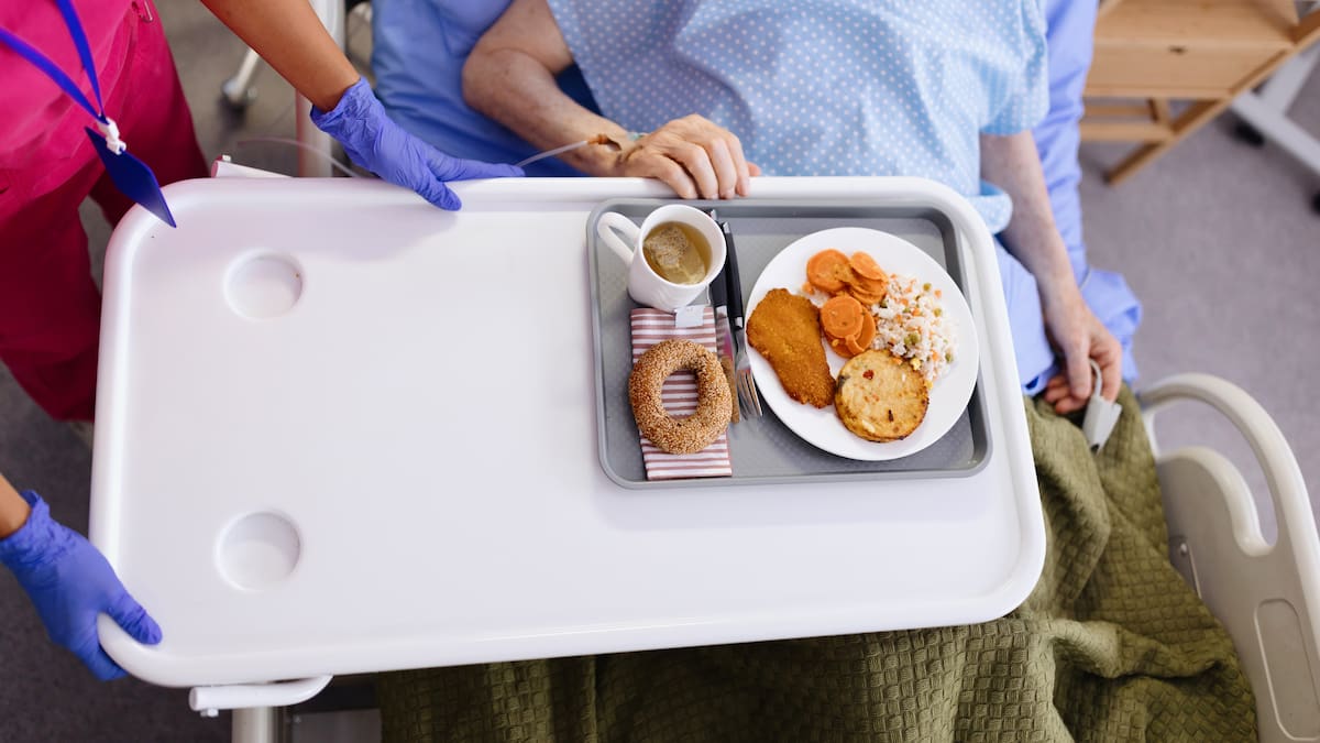 Alimentación hospitalaria, una pieza fundamental en el proceso de recuperación de los pacientes