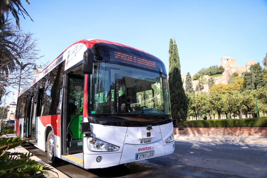 Comienza a circular por Málaga el primer autobús autónomo de gran capacidad