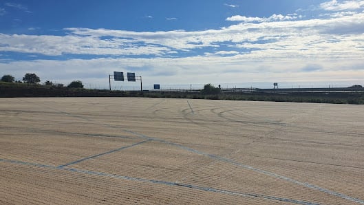 Aparcamiento invernal para camiones de Alcolea del Pinar