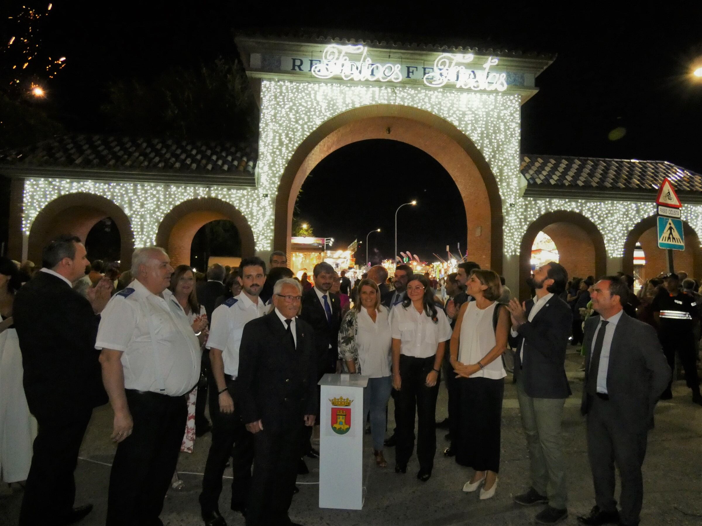 Encendido del alubrado artistisco de las ferias