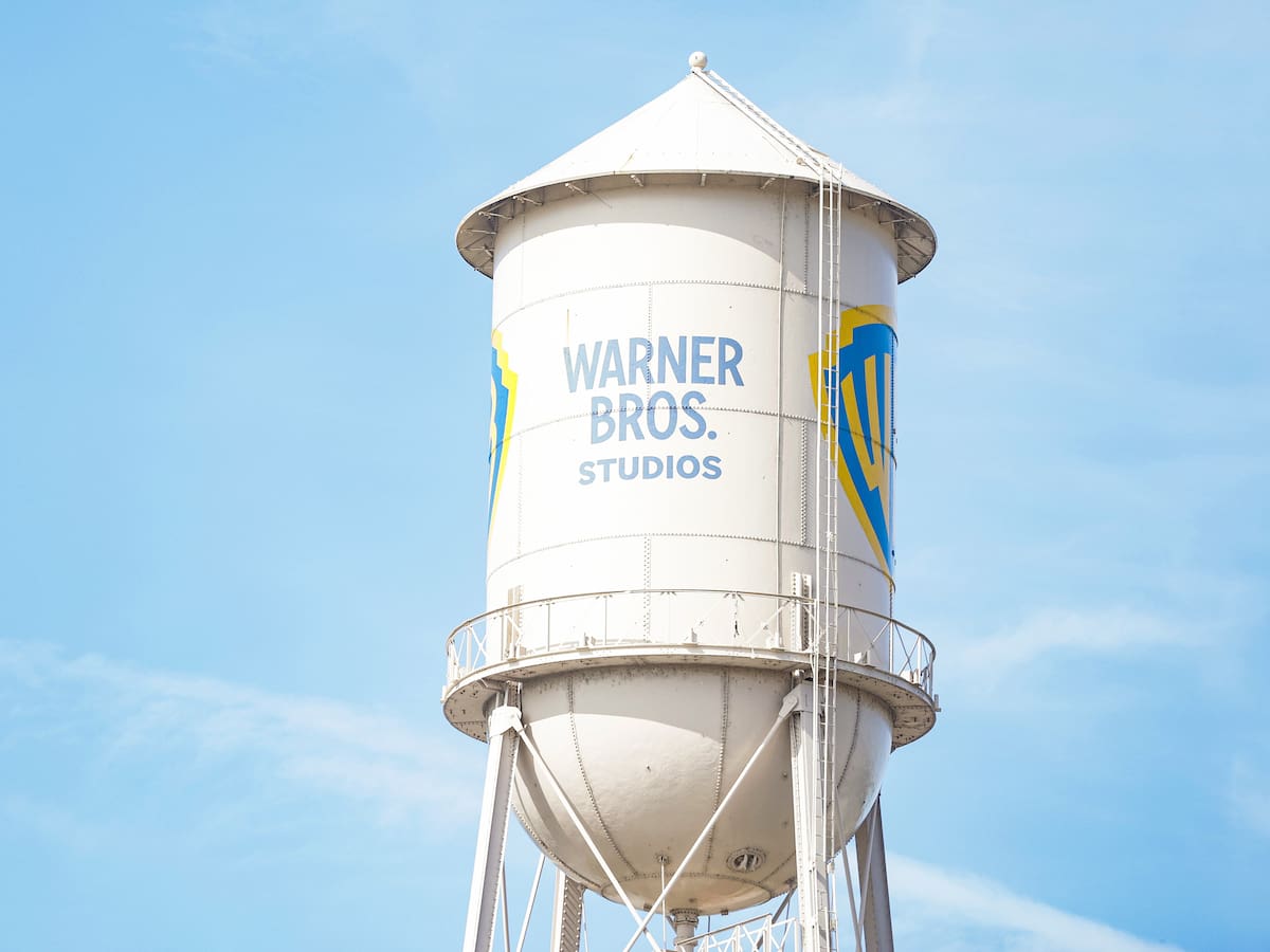 Un paso más para un oligopolio en Hollywood: qué implica que Warner Bros haya aprobado la fusión con Paramount