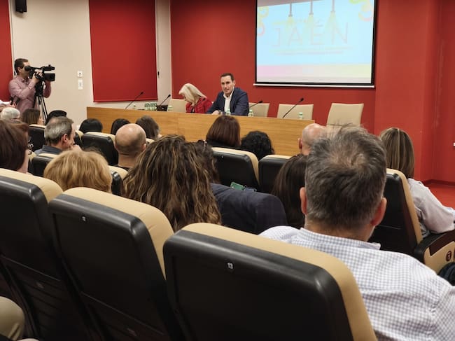 Foro sobre dependencia organizado por el PSOE de Jaén.