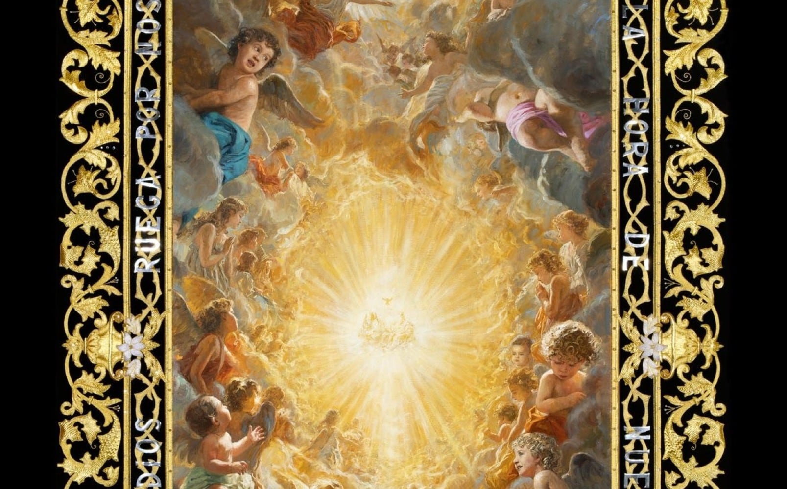 Lunes Santo en Málaga. Detalle del nuevo palio de la Virgen del Mayor Dolor en su Soledad.