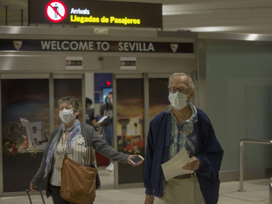 Llegada de tuistas al aeropuerto de San Pablo