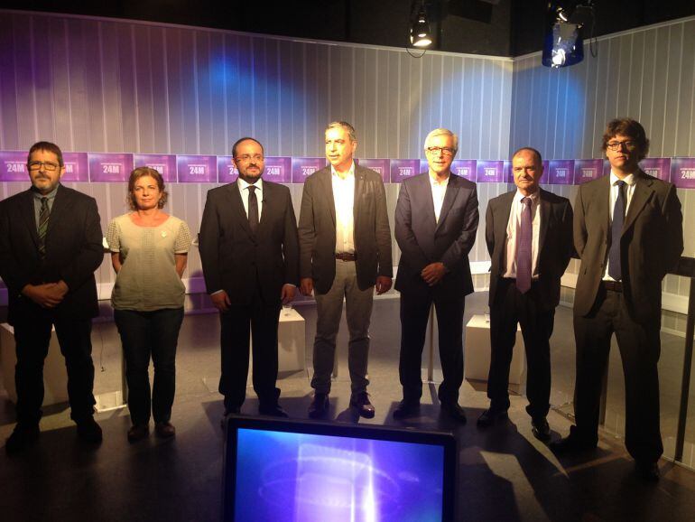Els canditats amb representació a l&#039;Ajuntament de Tarragona amb els conductors del debat
