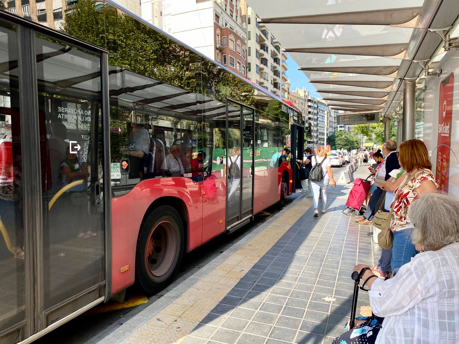 Autobús de la EMT València en una imagen de archivo