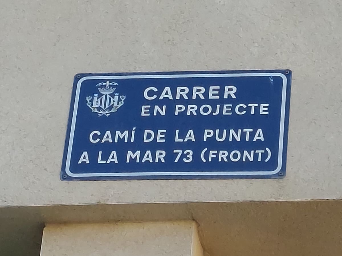 Luis Fernández callejeando por Nazaret