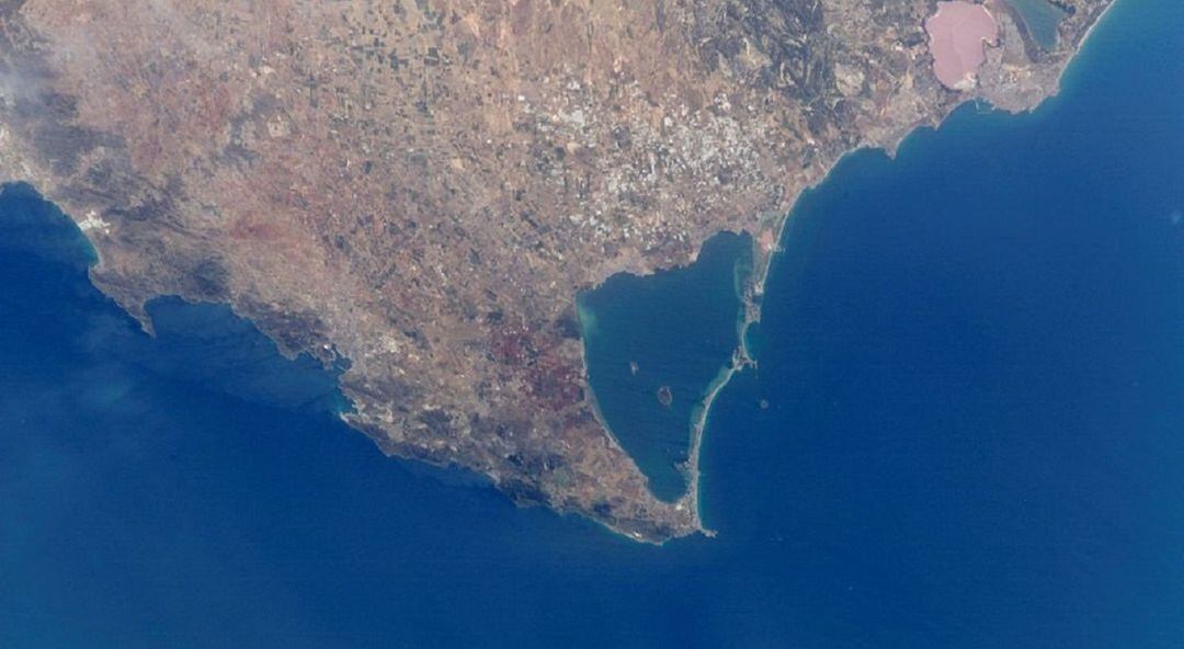 Imagen aérea del litoral de la Región de Murcia y del Mar Menor