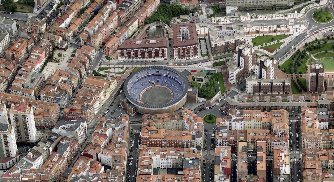 Imagen aérea de la plaza de toros de Vista Alegre  