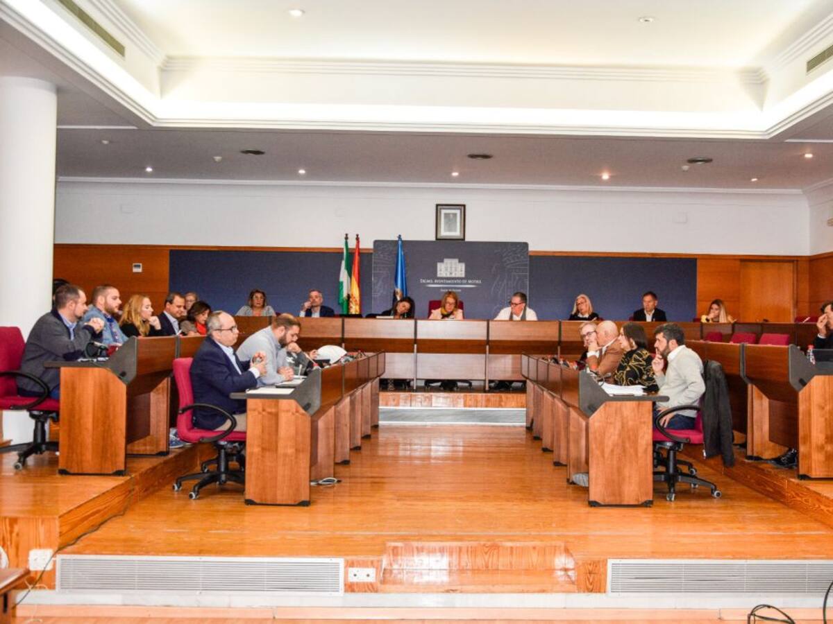 El pleno del Ayuntamiento de Motril aprueba el primer presupuesto del municipio costero en cinco años