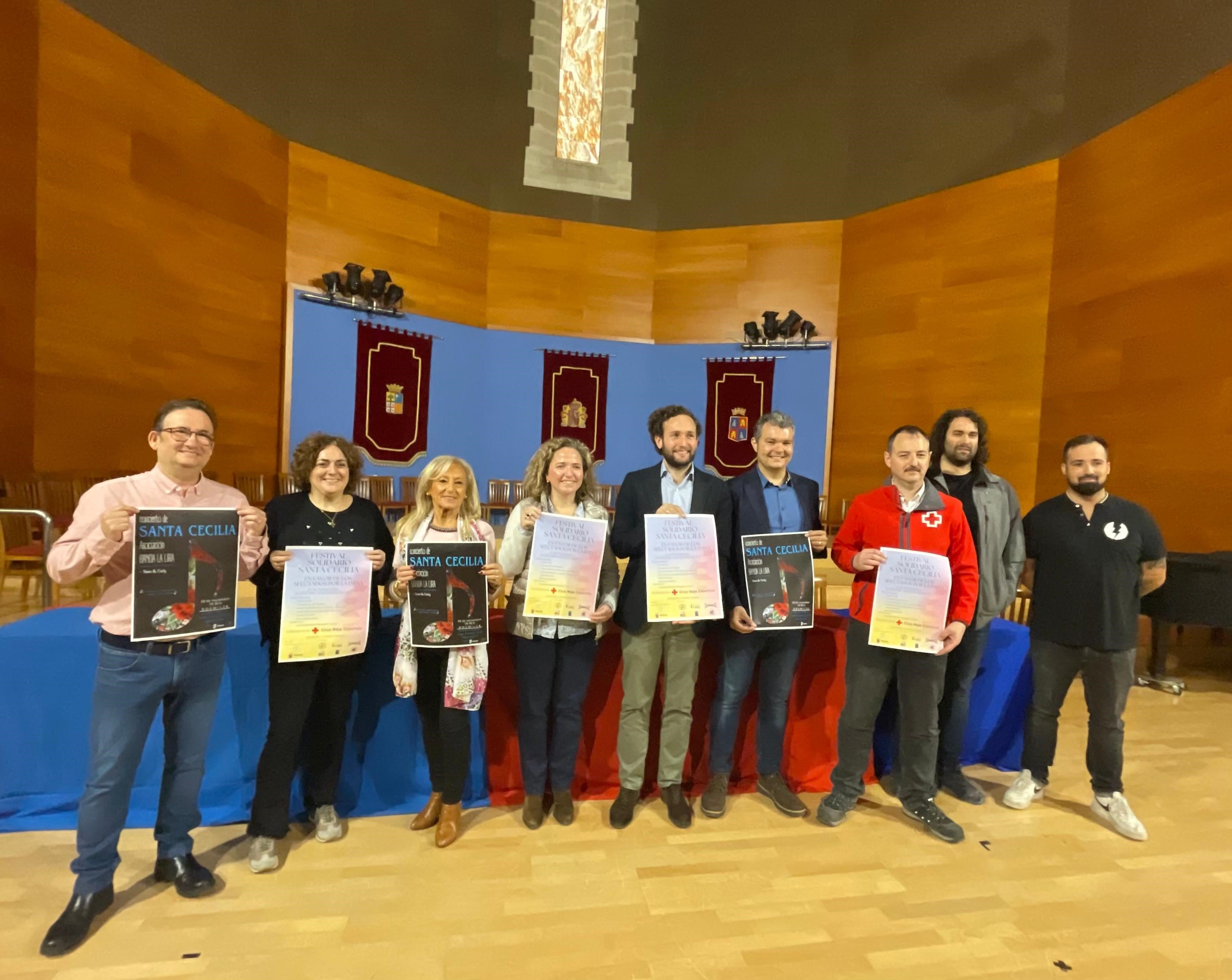 Foto de familia de la presentación del Festival Solidario. Foto: Ayuntamiento de Monzón