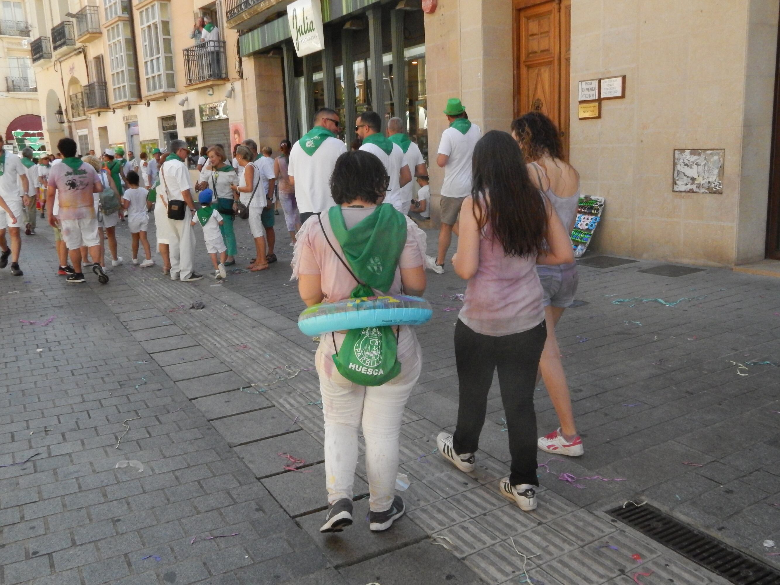 Ambiente de fiesta en el centro de la ciudad en la mañana del 9 de agosto en San Lorenzo