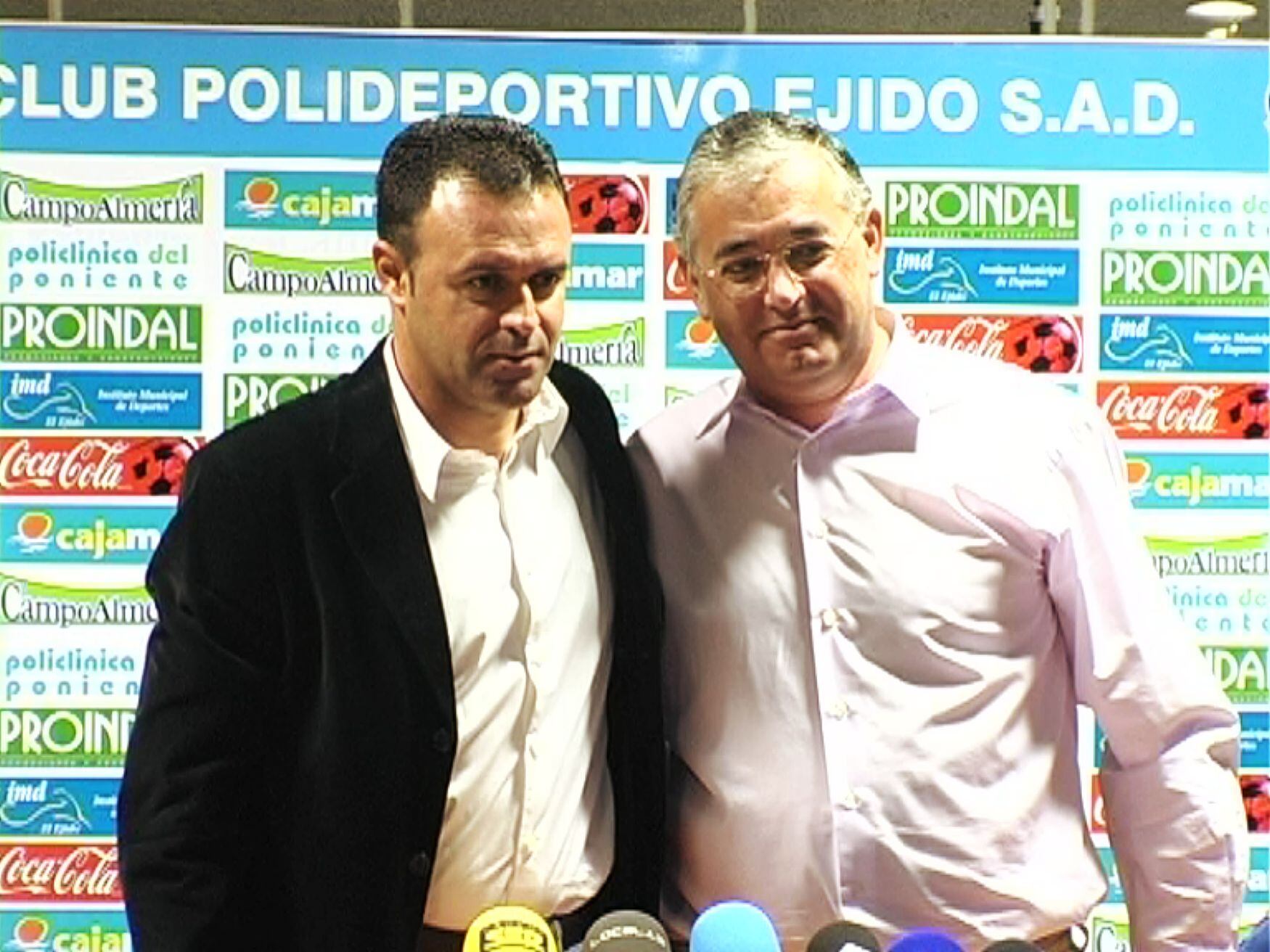 José María Salmerón con Gabriel Hidalgo, presidente del Poli Ejido.