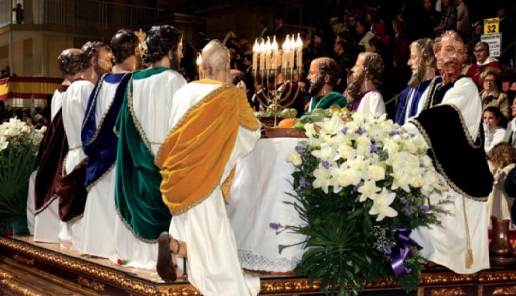 El grupo escultórico de la Santa Cena más antigua de España sale en procesión del Jueves Santo de Lorca