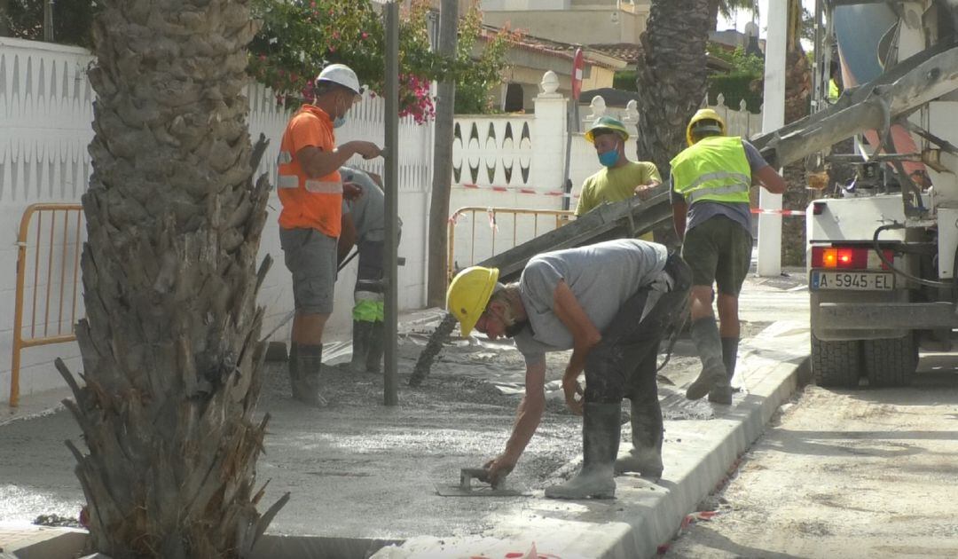 Renovación aceras en El Altet