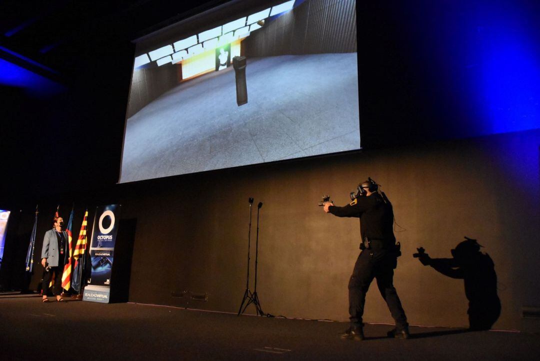 Presentación del simulador de entrenamiento táctico basado en realidad virtual 