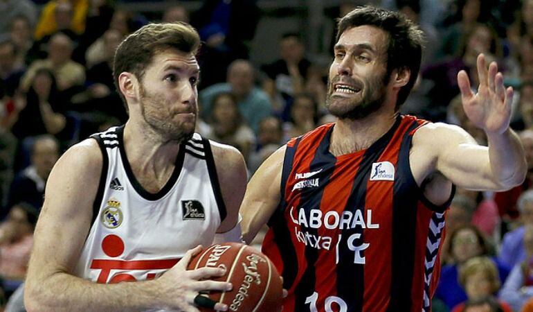 San Emeterio no estuvo acertado en la última acción del partido