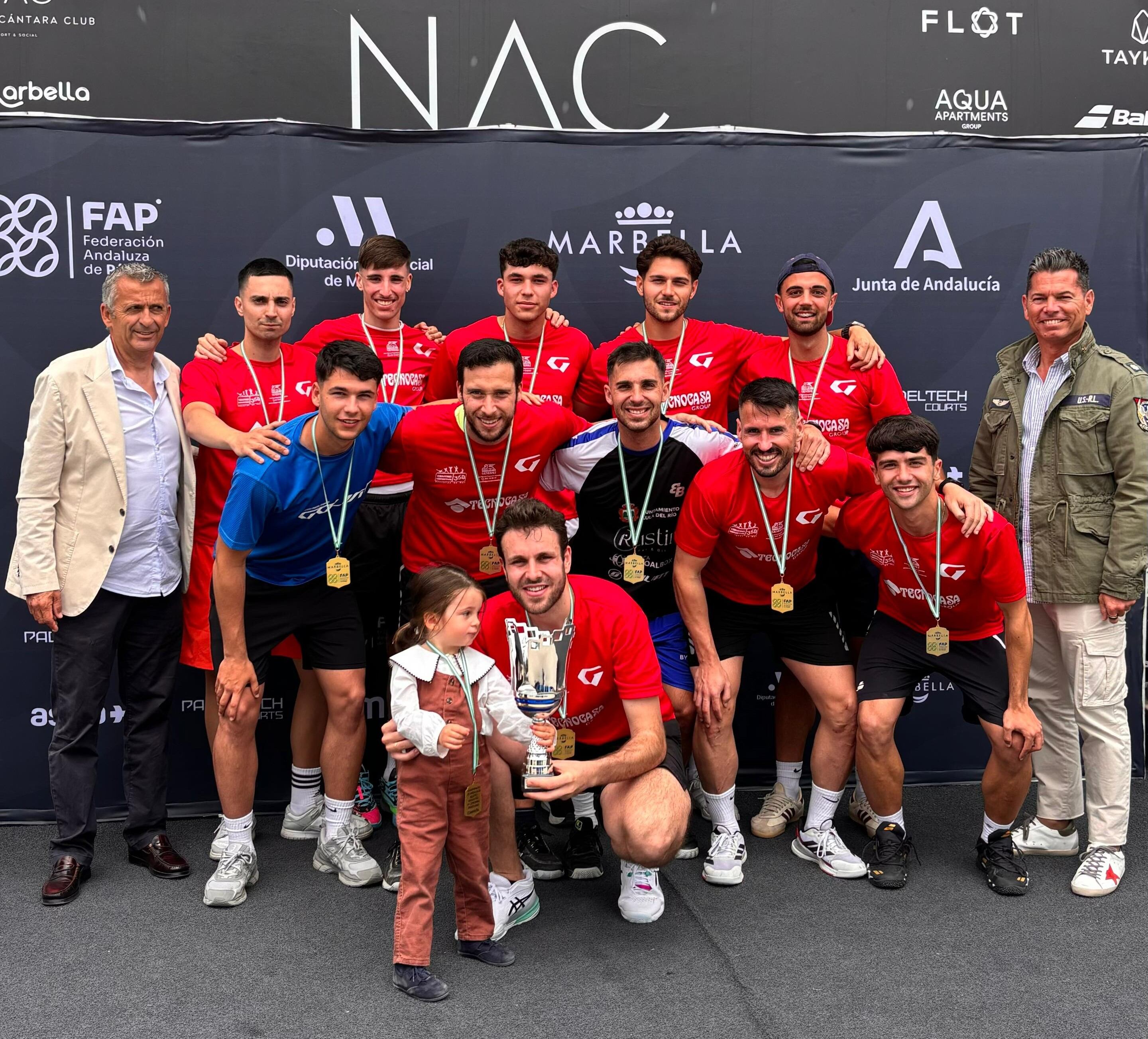 Foto de familia del CD Centro Deportivo Roquetas de Mar.