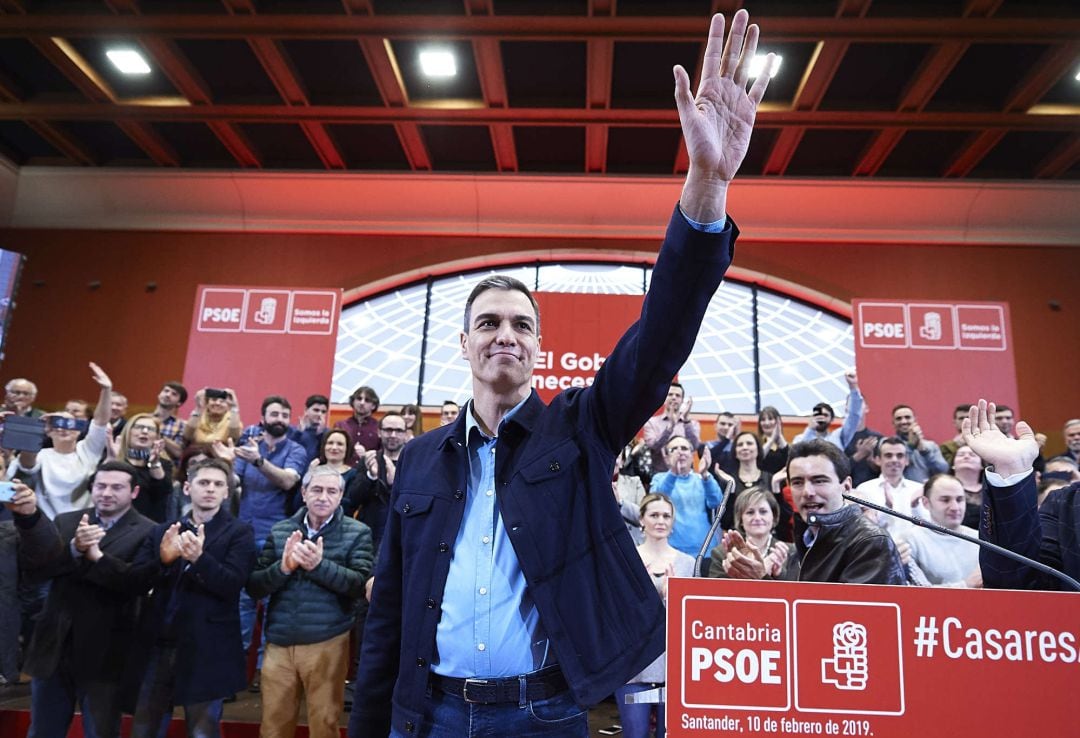 Pedro Sánchez presenta a Casares como candidato a la Alcaldía de Santander