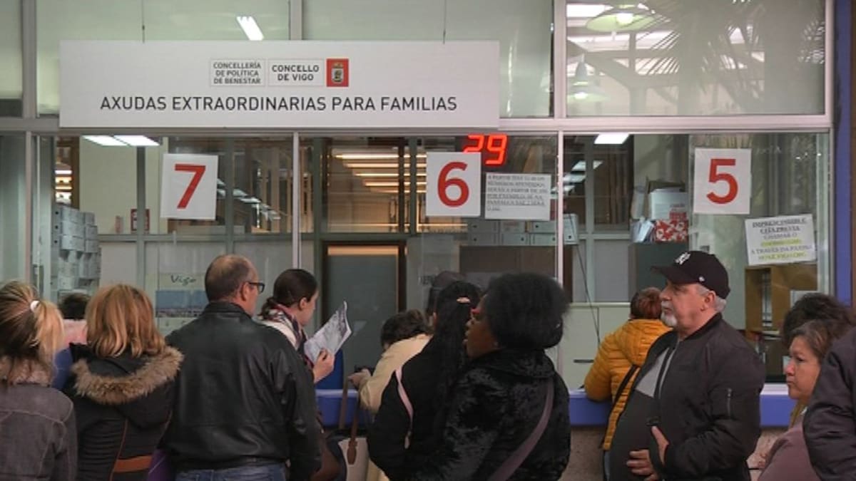 Primer día para tramitar el cheque social