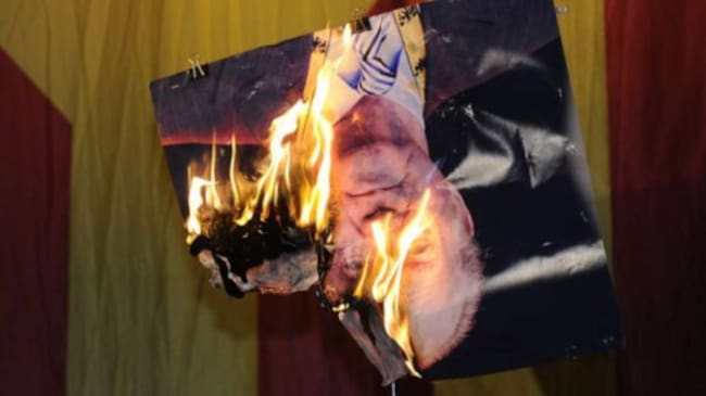 Foto de Juan Carlos I ardiendo