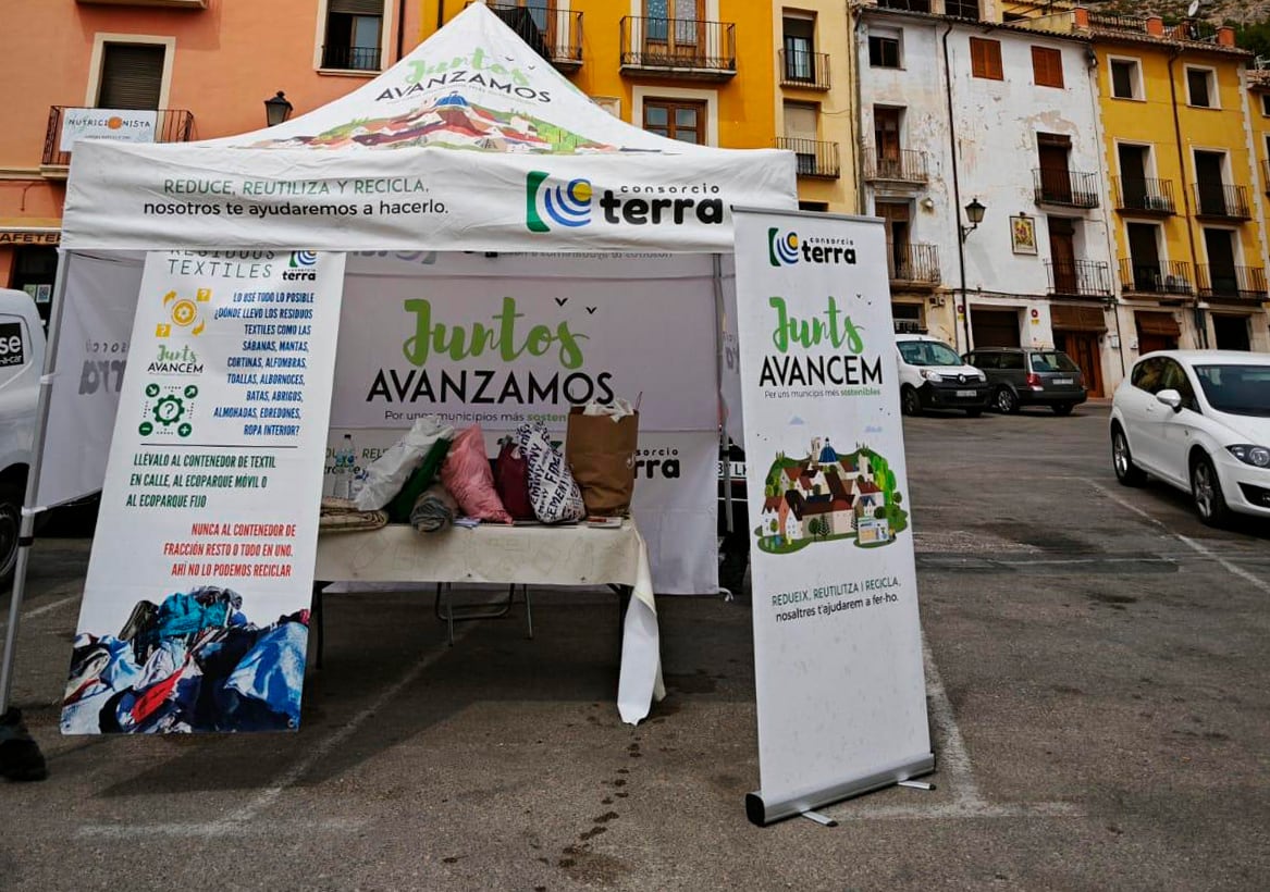 El Consorcio Terra ha realizado diferentes campañas para sensibilizar de la importancia de la recogida de los residuos textiles.