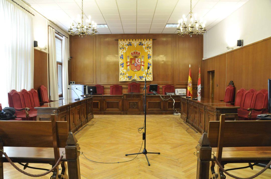 La sesión de juicio se ha celebrado a puerta cerrada en la sala de la Audiencia Provincial