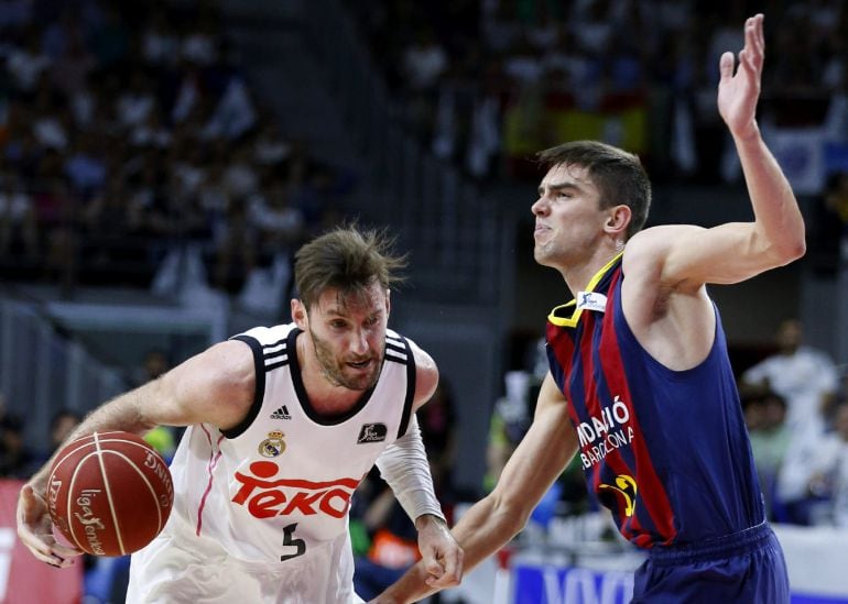 Rudy Fernández y Tomas Satoransky, durante el primer partido de la final