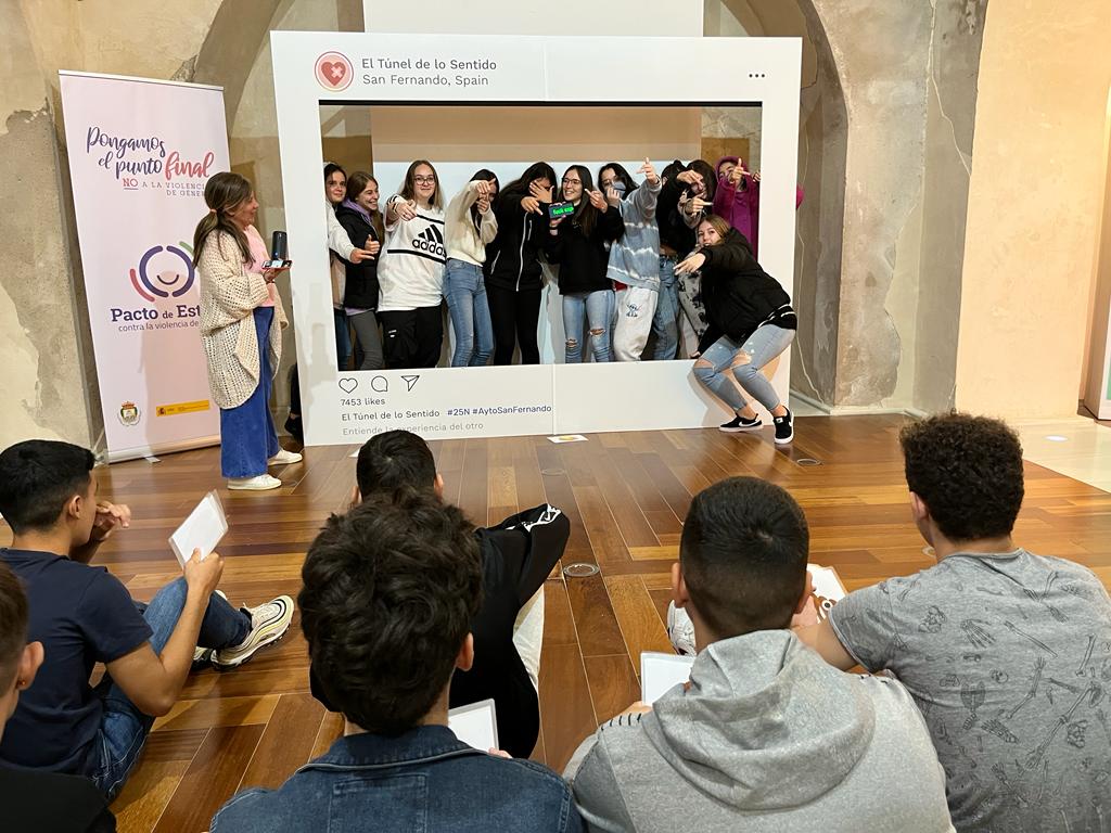 Experiencia del Túnel de lo Sentido