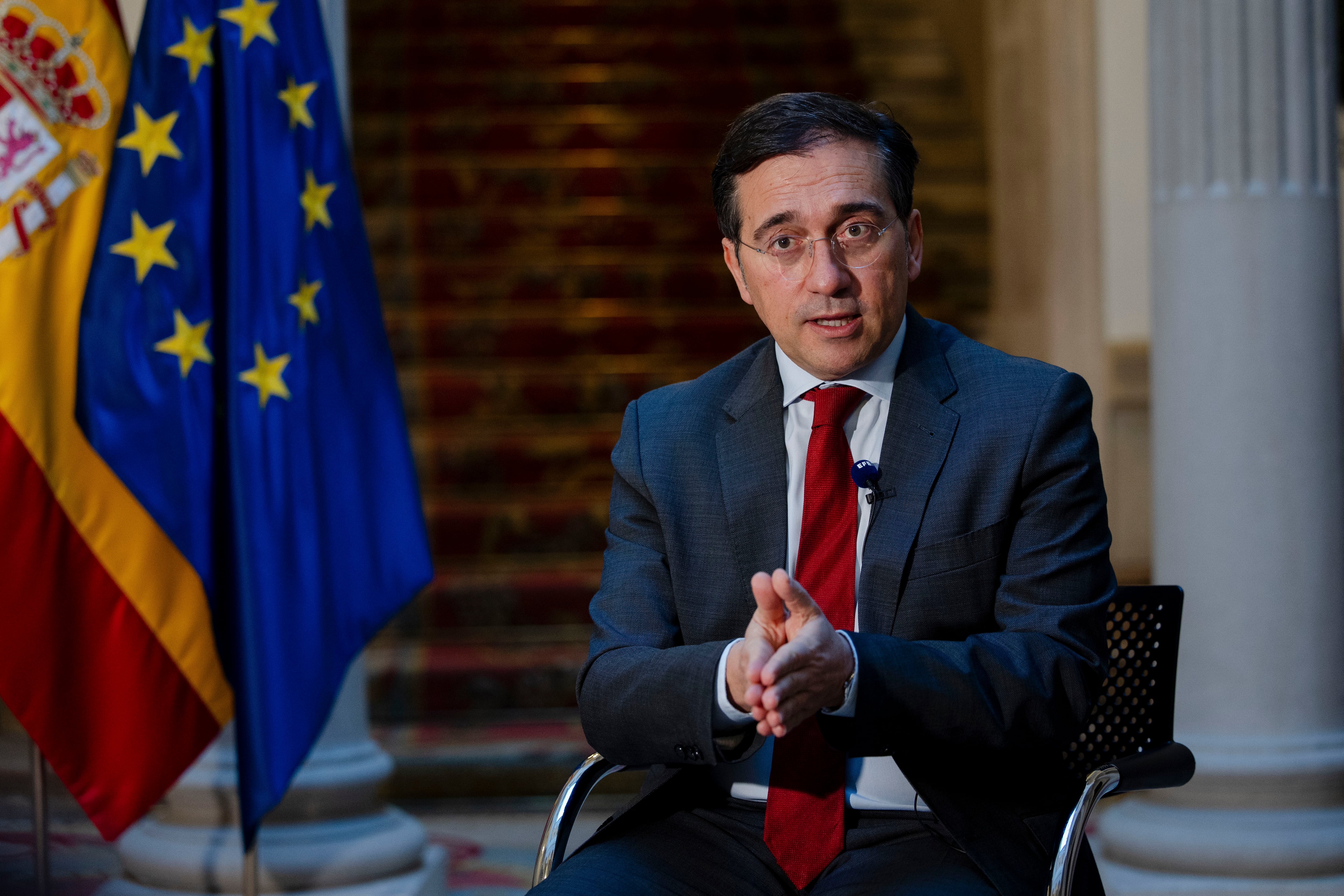 Albares apunta a un "intento de cambio del orden internacional" tras los ataques a Venezuela y las amenazas de Trump a Groenlandia