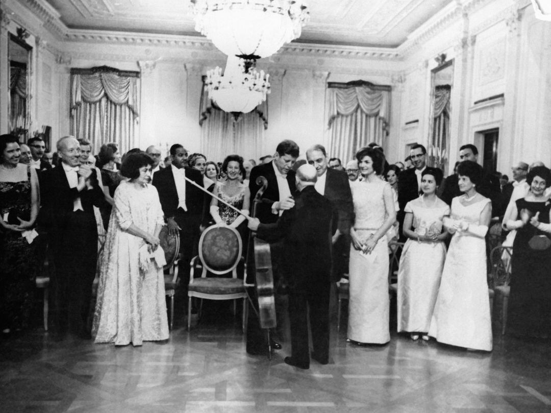 Pau Casals en el concierto que dio en la Casa Blanca el 29 de noviembre de 1961 ante el presidente Kennedy