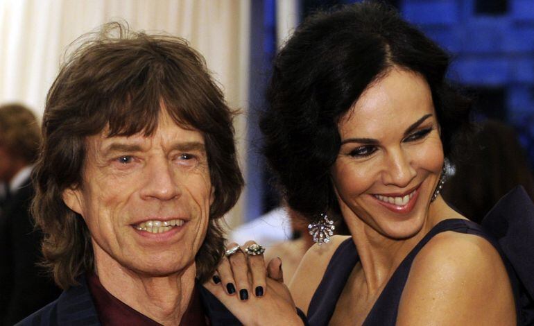 Mick Jagger junto a L&#039;Wren Scott. 