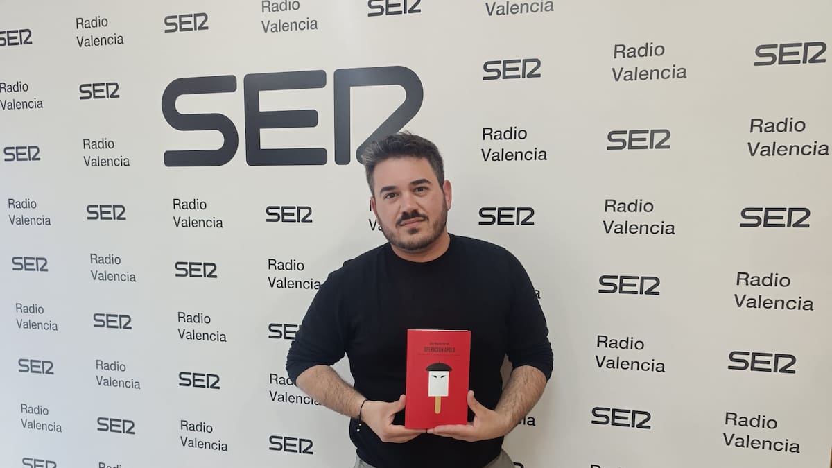 Los clientes frecuentaban el local comercial de la Safor, sin saber que en el patio estaba secuestrado Luis Suñer