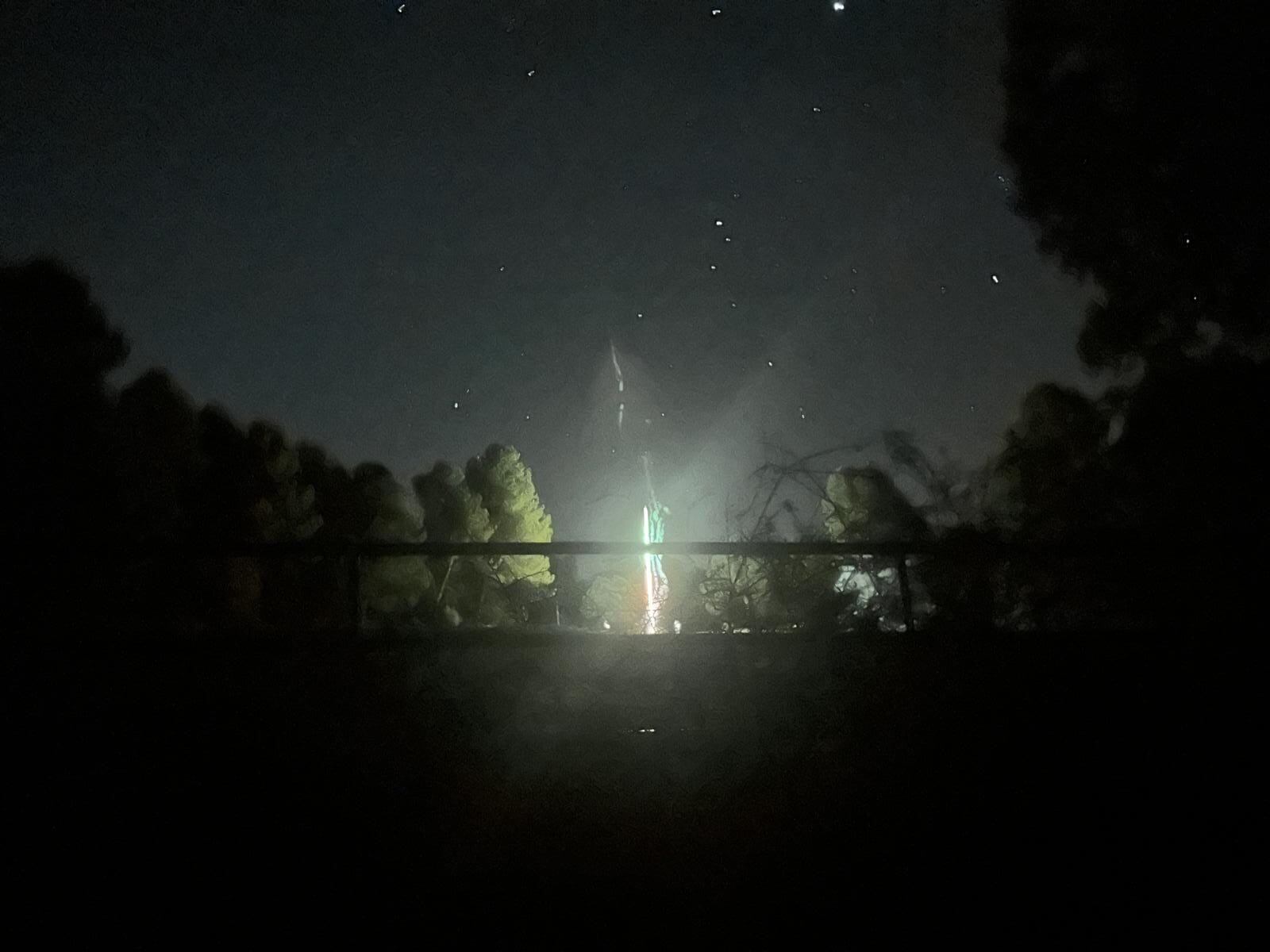 Fuegos artificiales en el paraje natural de la sierra de Mariola