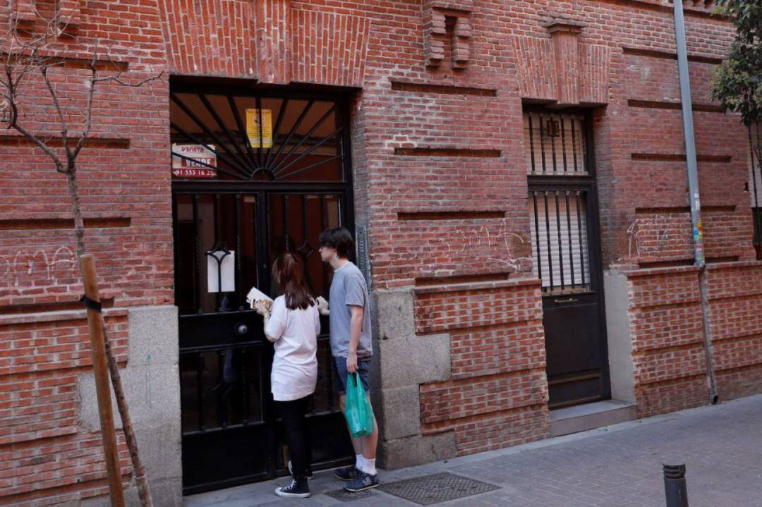 Fachada de la vivienda ubicada en el número 11 de la calle Tenerife, en el distrito de Tetuán de Madrid