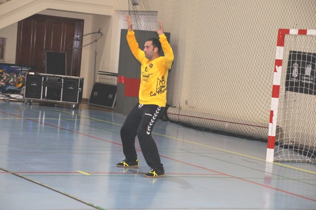 Javi Santana en la portería del Balonmano Lanzarote Ciudad de Arrecife.