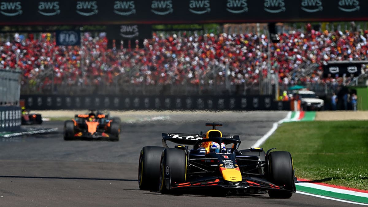 Imola acaba con las ilusiones de Alonso y Sainz, con victoria de Verstappen y podio para los McLaren
