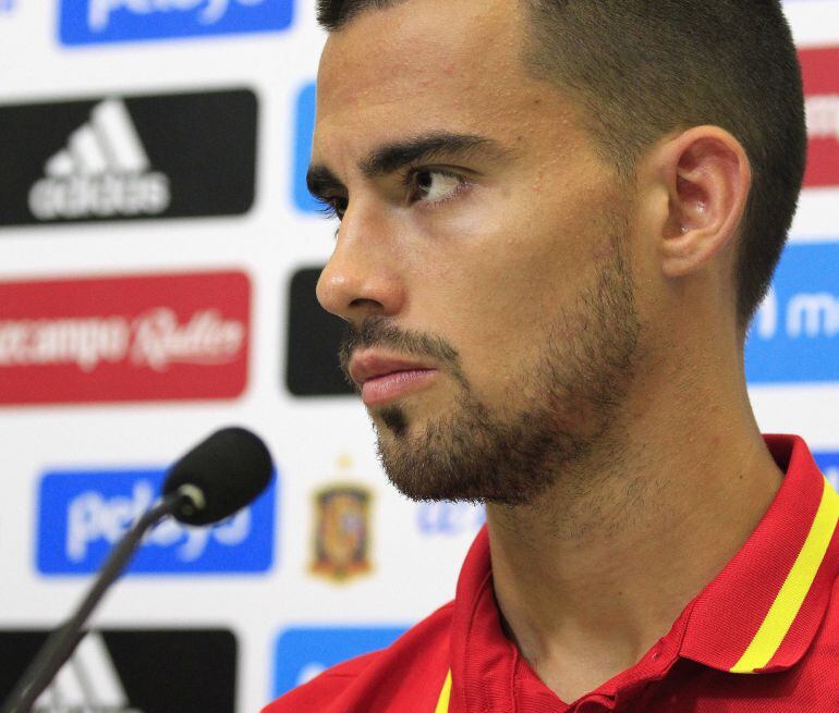 Suso Fernández durante la rueda de prensa posterior al entrenamiento realizado hoy en la Ciudad del Fútbol de Las Rozas.