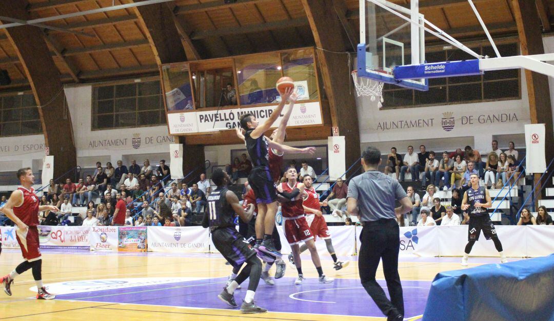 Alan Kleinjan en un lance del juego