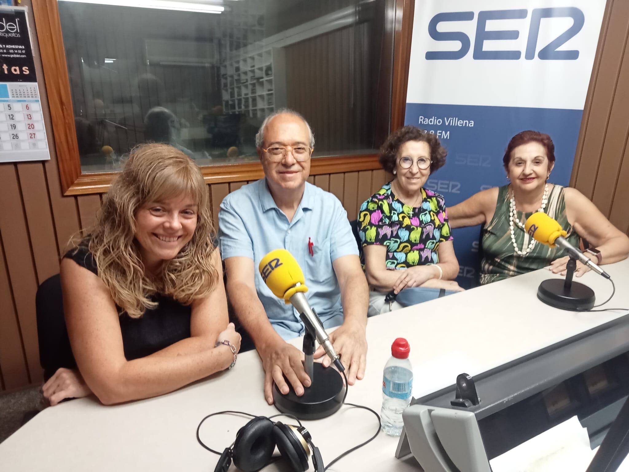 Directora de la Sede Universitaria, y miembros del Foro