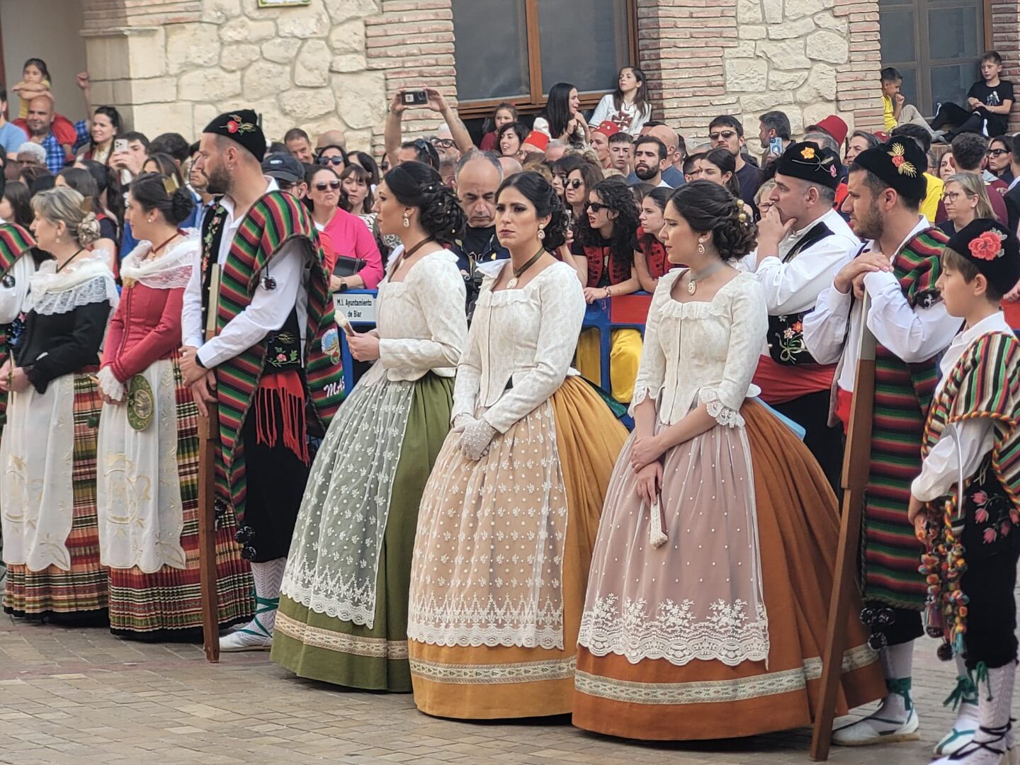 Moros Vells en la procesión del día 12