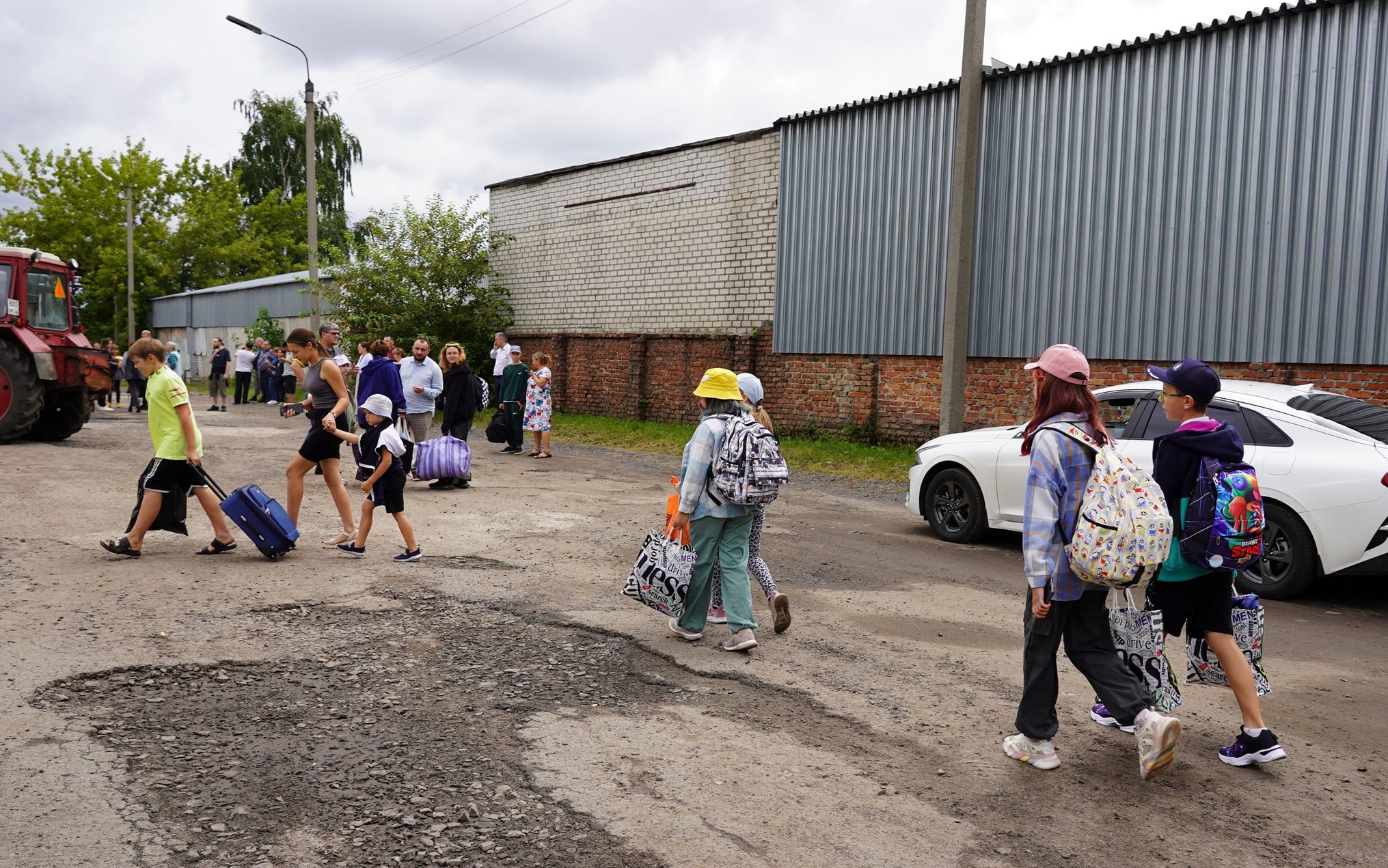 Evacuados de la zona rusa atacada por Ucrania en la región de Kursk.