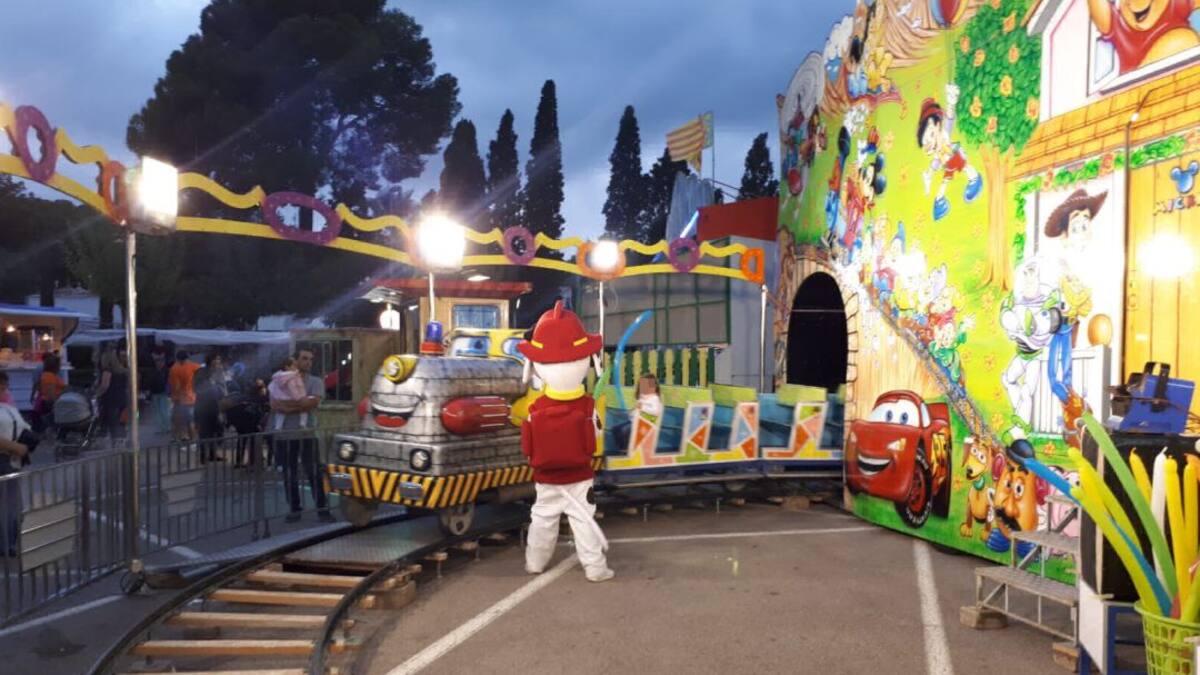 La feria de atracciones de Almenara apagará la música y la luz para los niños con autismo