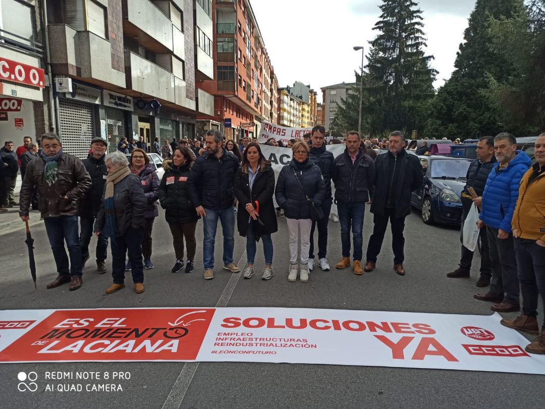 La cabeza de la manifestación en Laciana antes de echar a andar