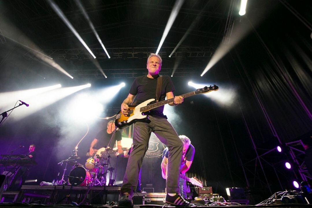 David Summers, de Hombres G, en el concierto de Gandia. 