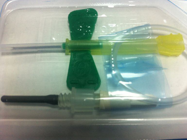 Foto de un dispositivo de extracción de sangre, también conocido como "palomillas".