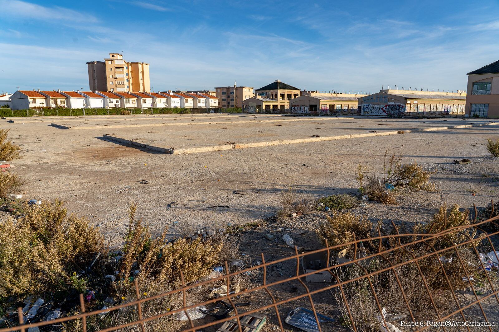 Comienza el proceso para rehabilitar la zona del centro comercial Las Dunas en Cabo de Palos