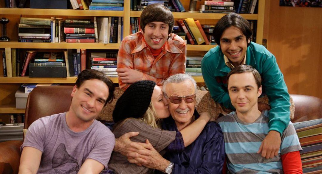 El elenco de &#039;The Big Bang Theory&#039; junto a Stan Lee.