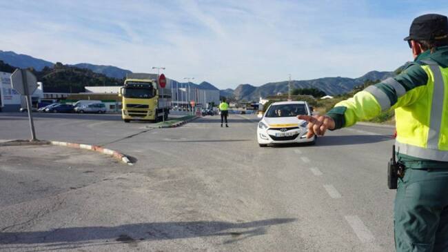 Se intensifican los controles de tráfico para evitar desplazamientos innecesarios que pueden poner en peligro la salud pública