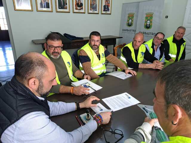 Reunión del alcalde de Barbastro con los agricultores